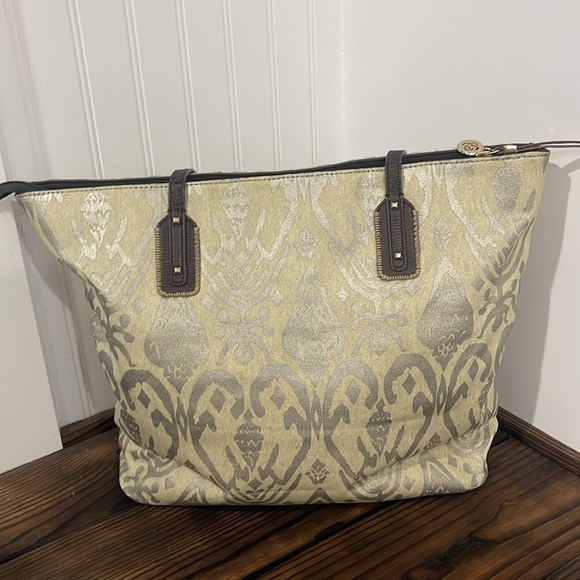 Stella and Dot Cream and Brown Tote Bag - Picture 3 of 9